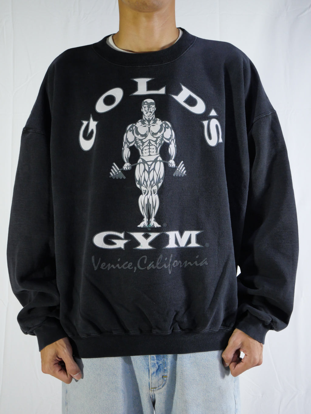 (L) Gold’s Gym Crewneck