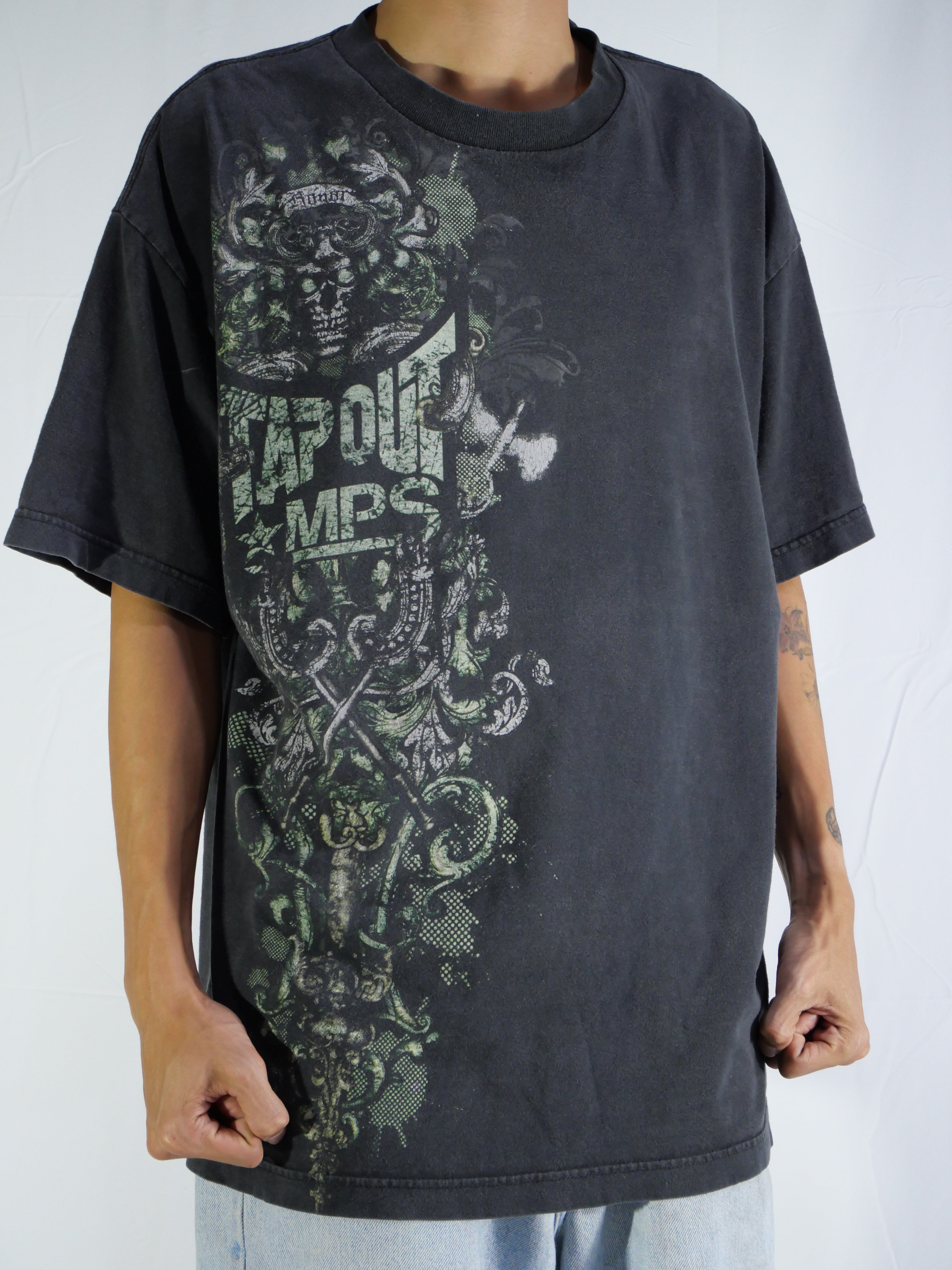 (XL) Tap Out T-Shirt