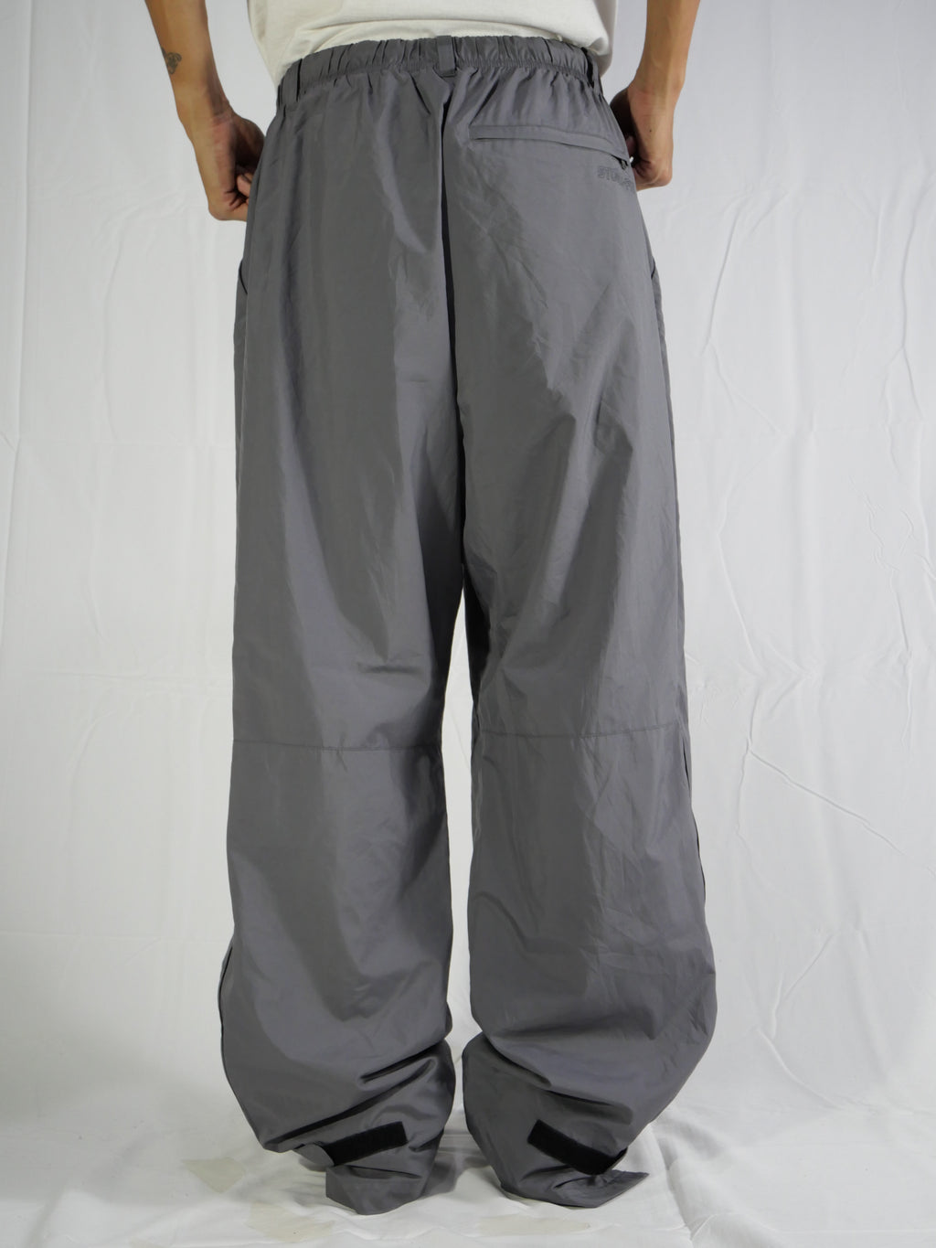 (L) Nike Track Pants