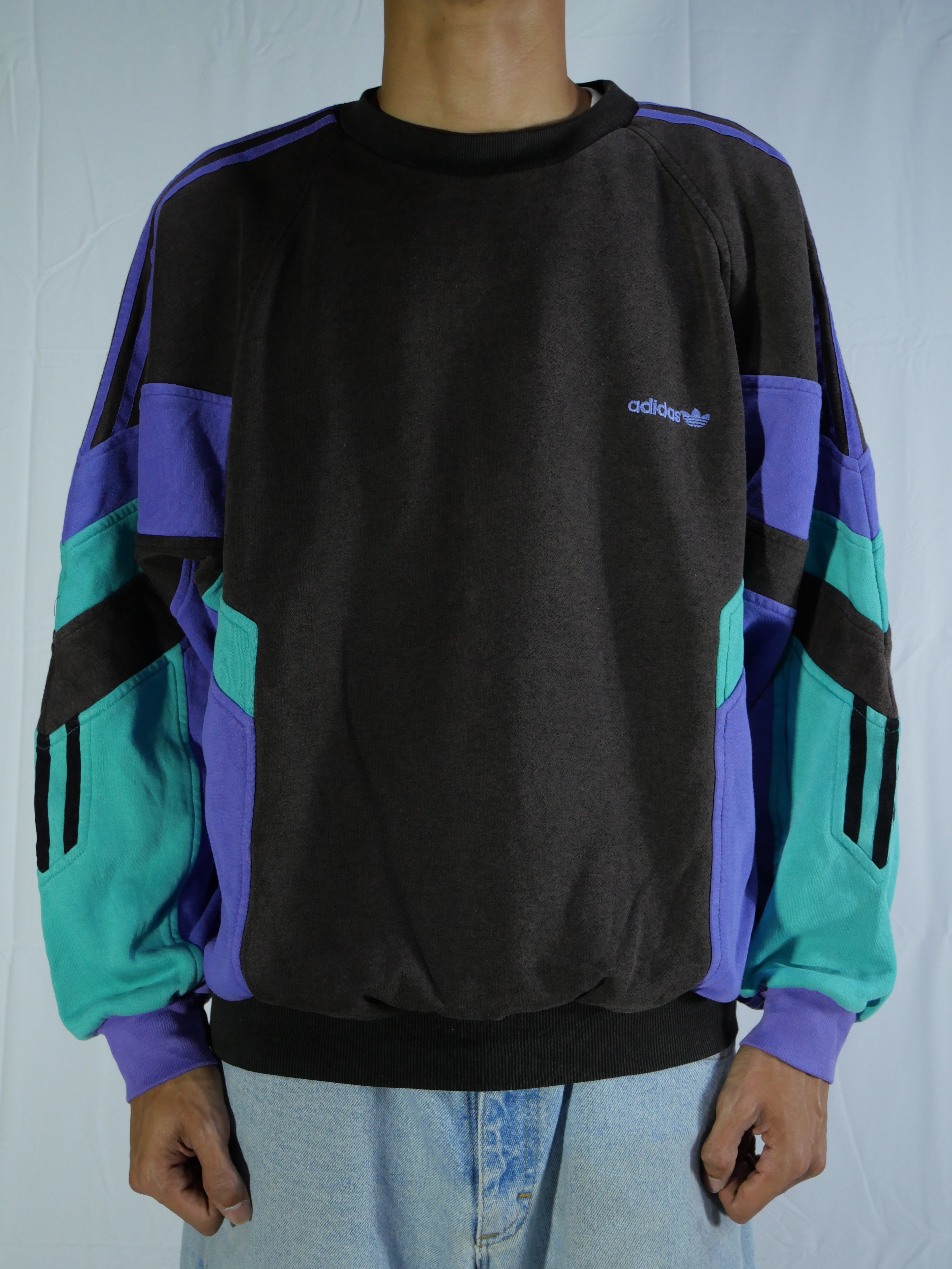 (L) Adidas Crewneck