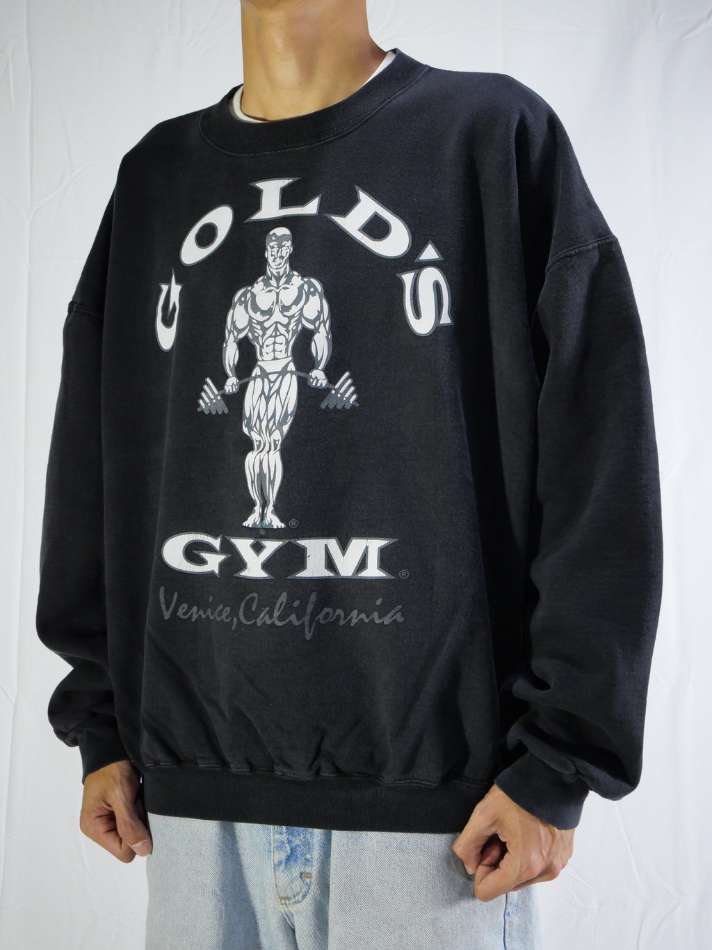 (L) Gold’s Gym Crewneck