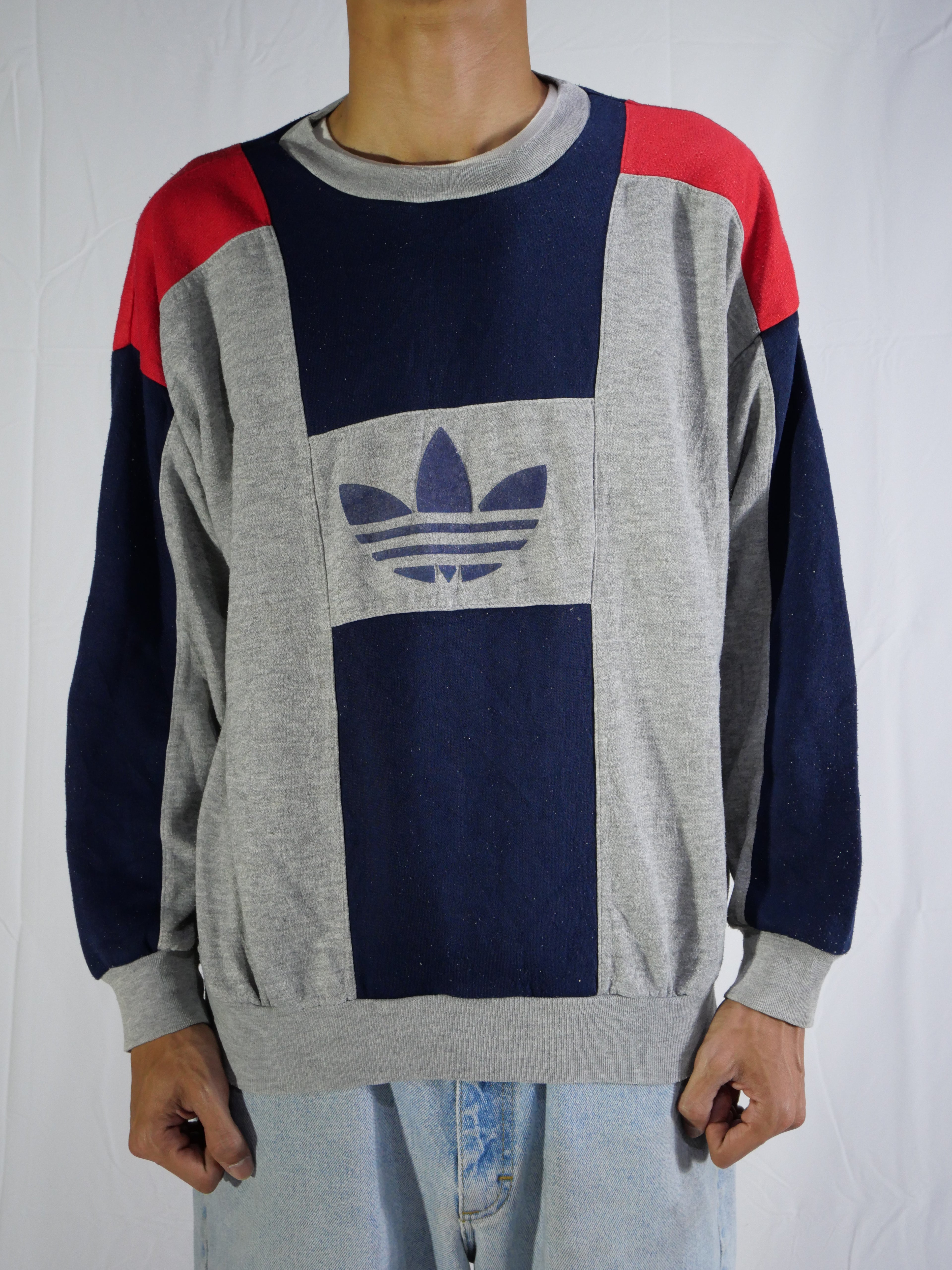 (L) Adidas Crewneck