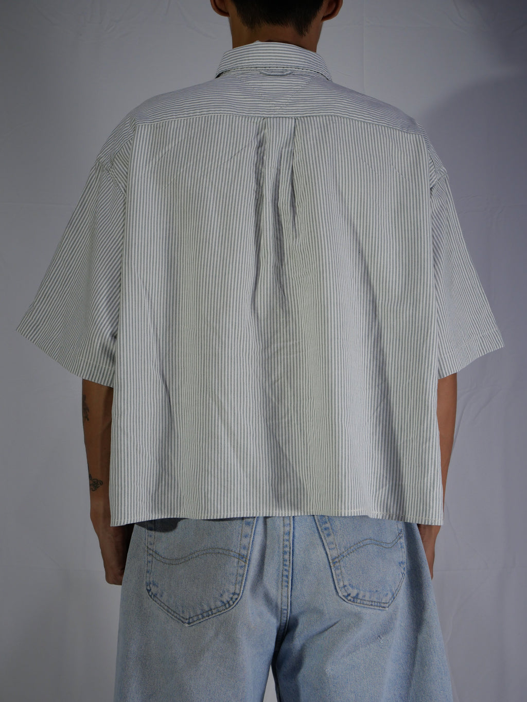 (L) Tommy Hilfiger Button Shirt