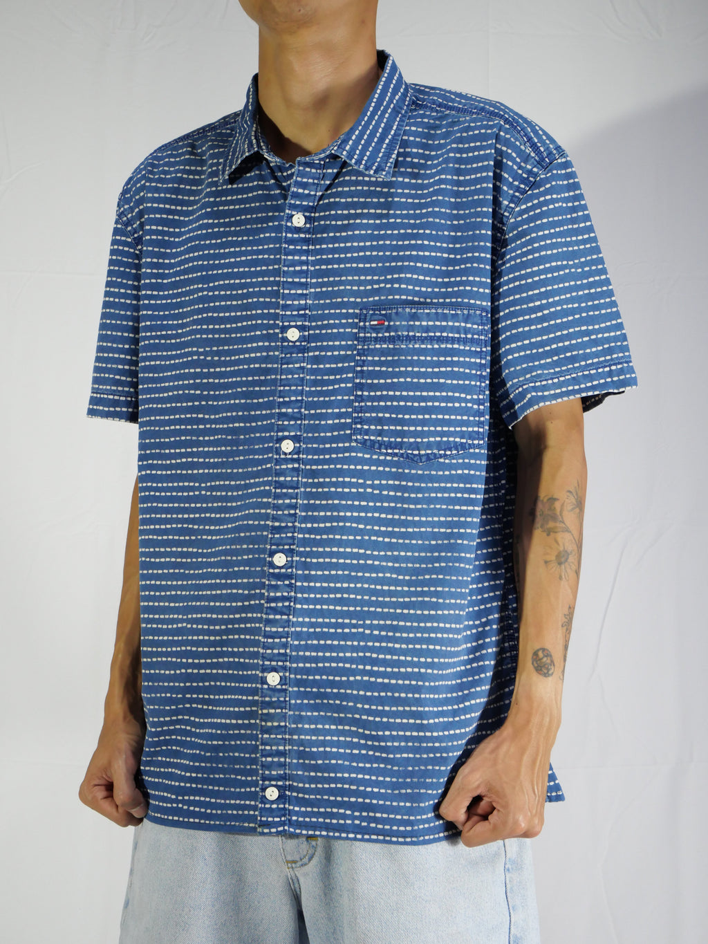 (XL) Tommy Hilfiger Button Shirt