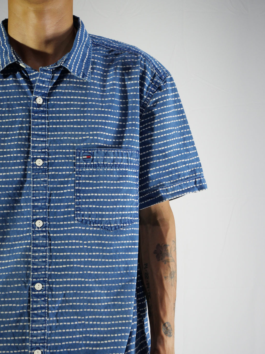 (XL) Tommy Hilfiger Button Shirt