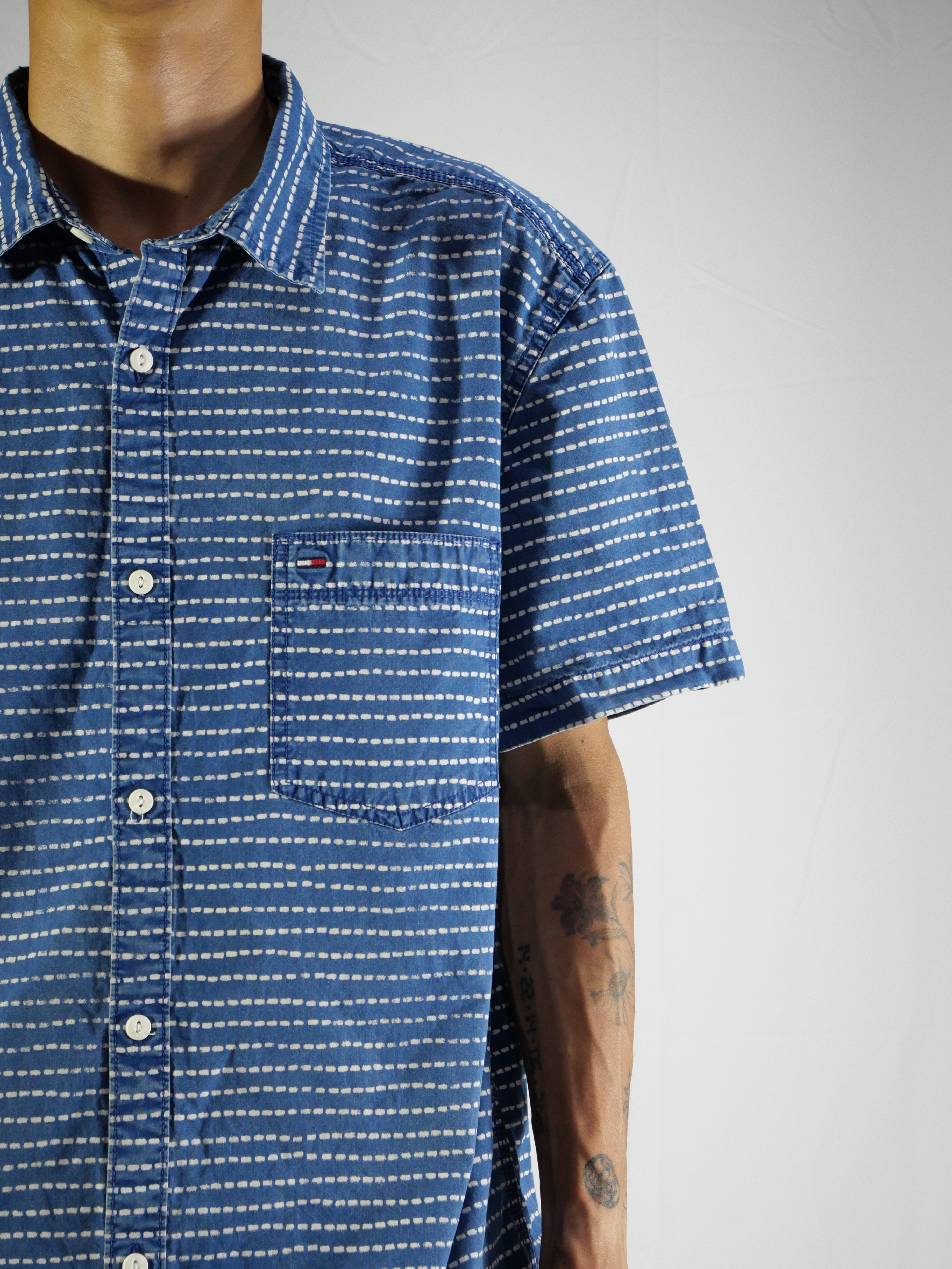 (XL) Tommy Hilfiger Button Shirt