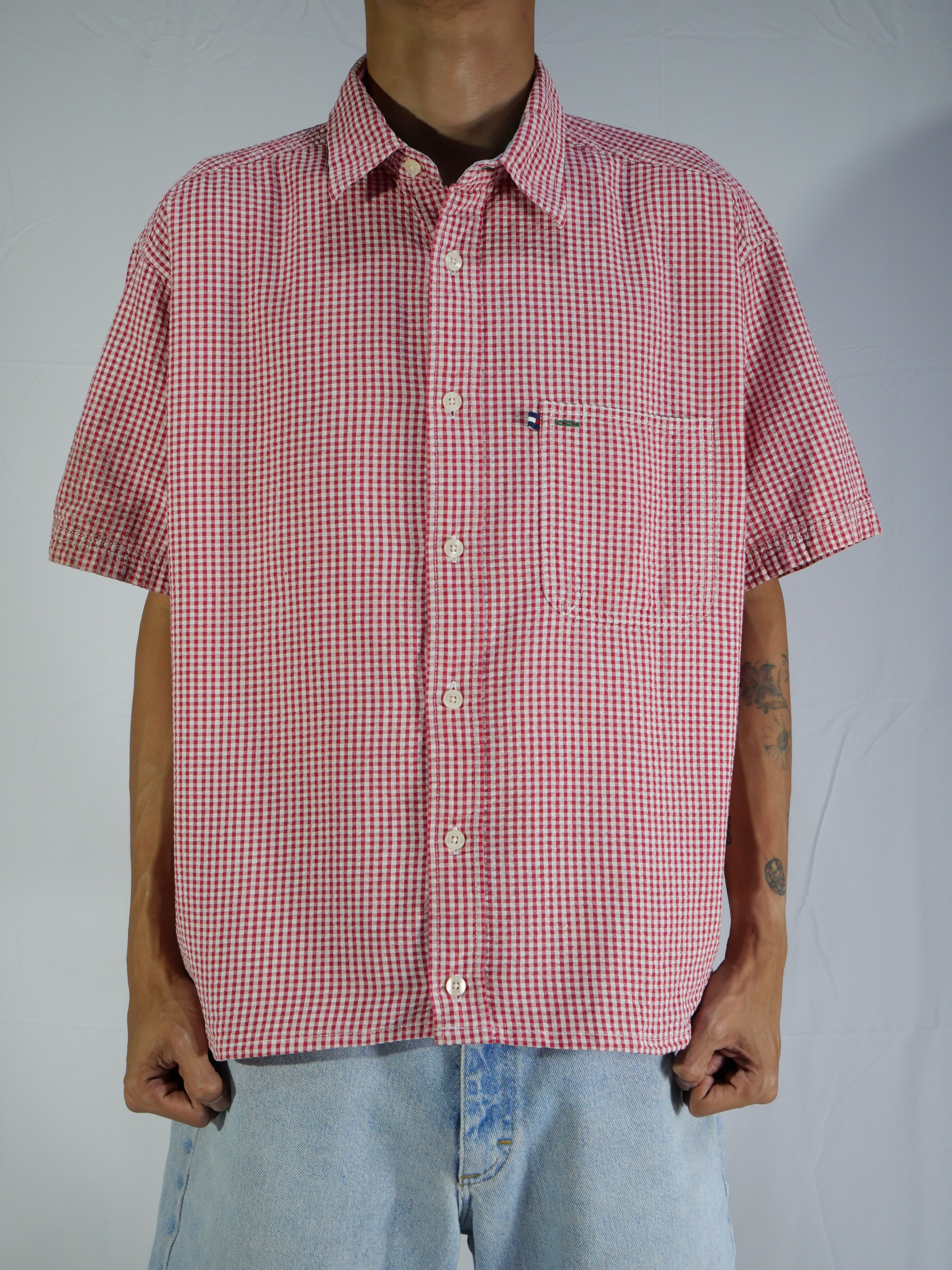 (M) Tommy Hilfiger Button Shirt