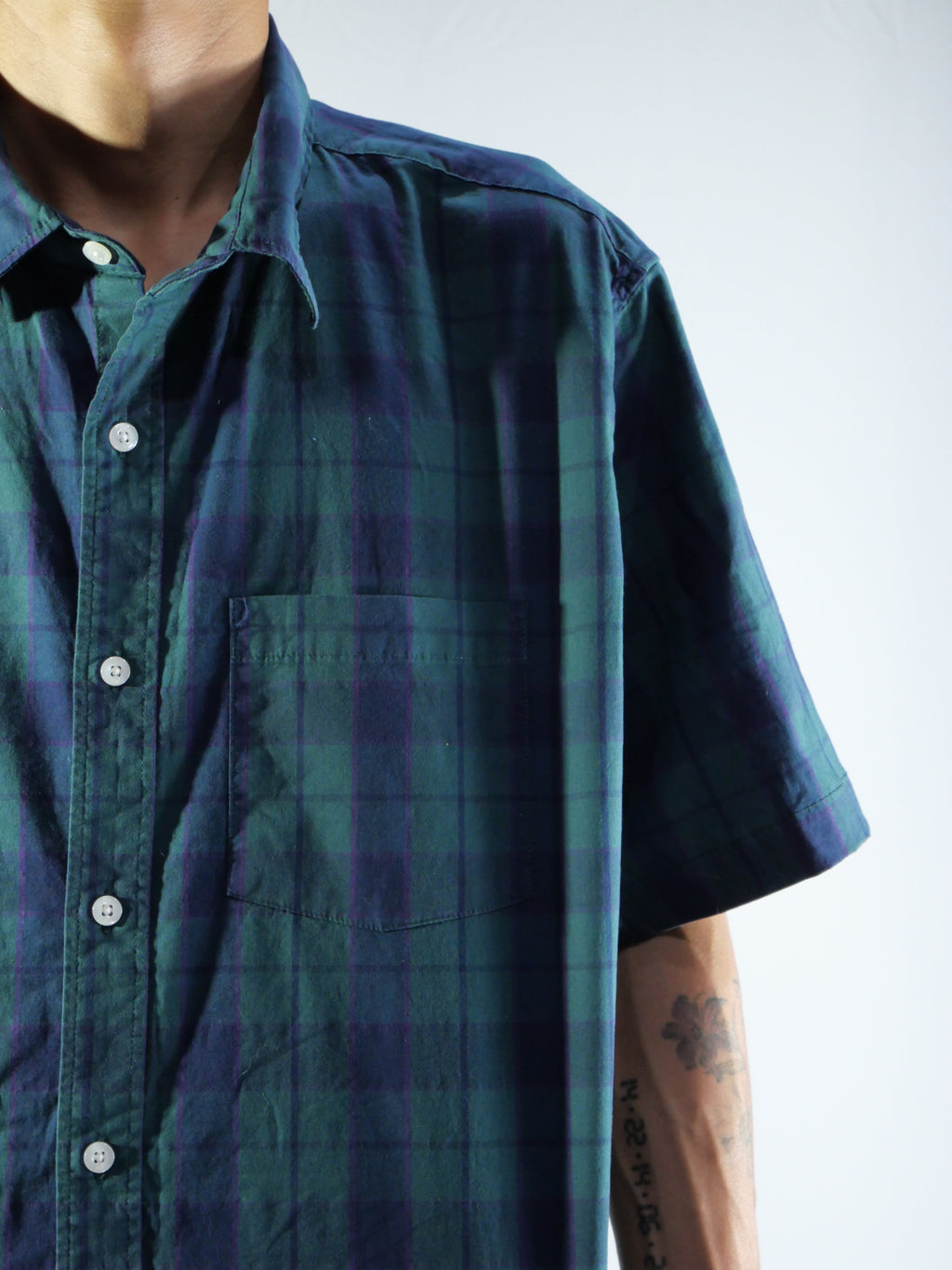 (XL) GAP Button Shirt