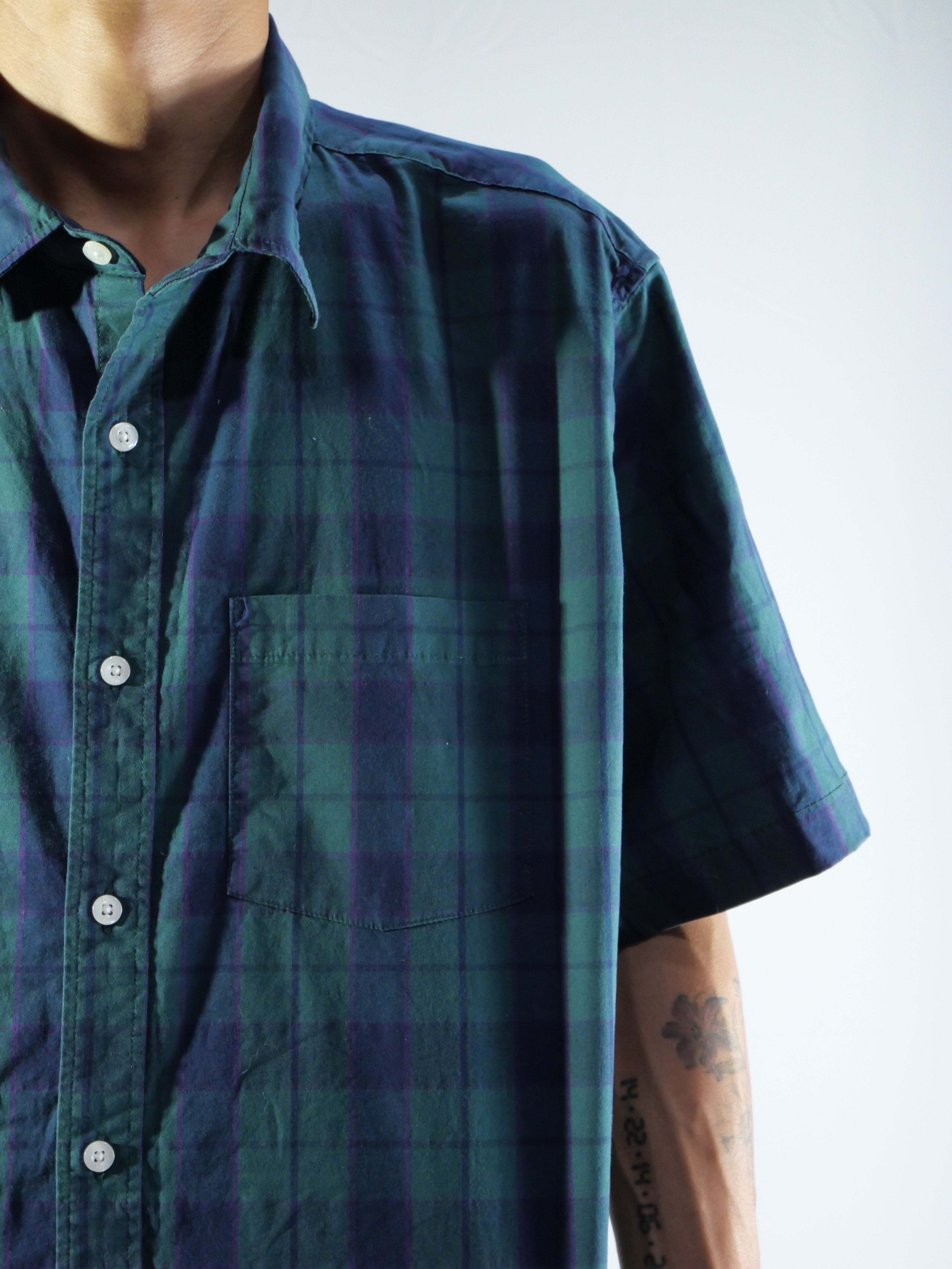 (XL) GAP Button Shirt