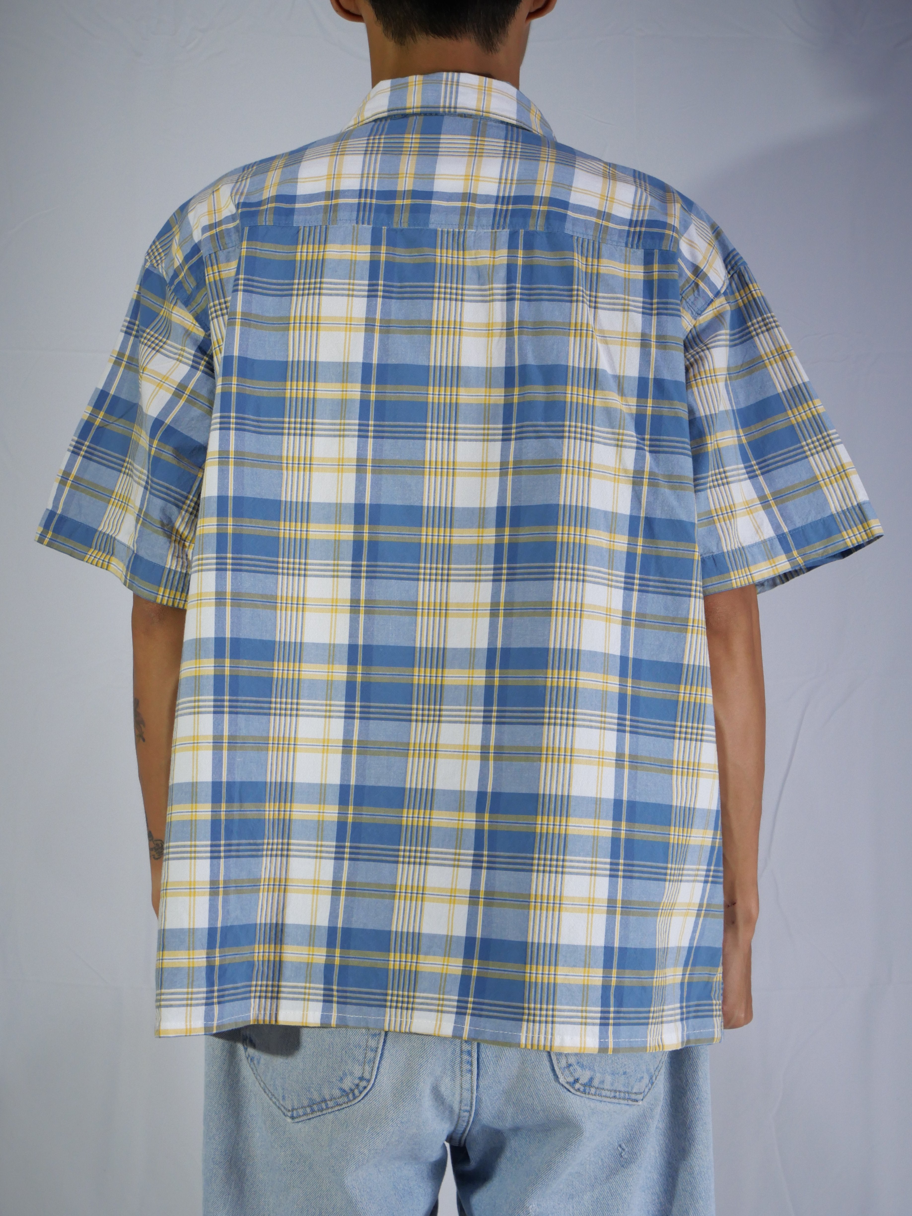 (XL) Columbia Button Shirt