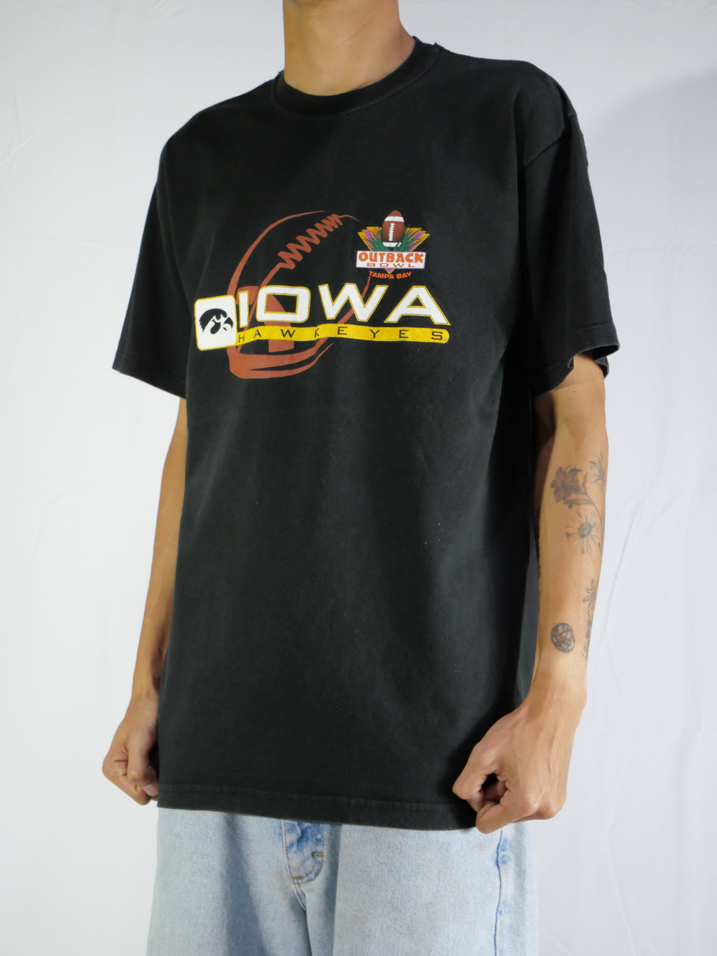 (L) Iowa Hawkeyes T-shirt