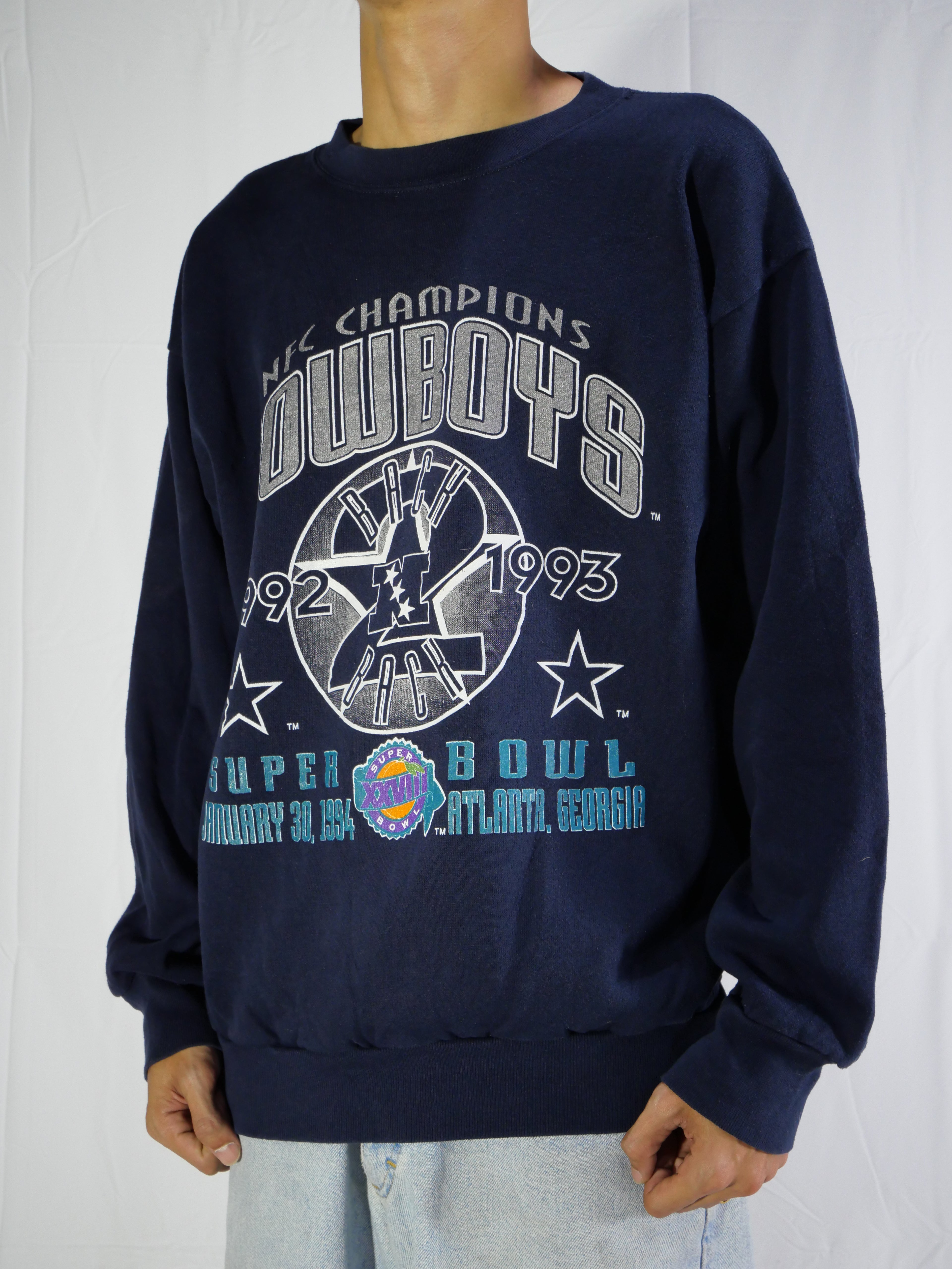 (L) Cowboys Crewneck