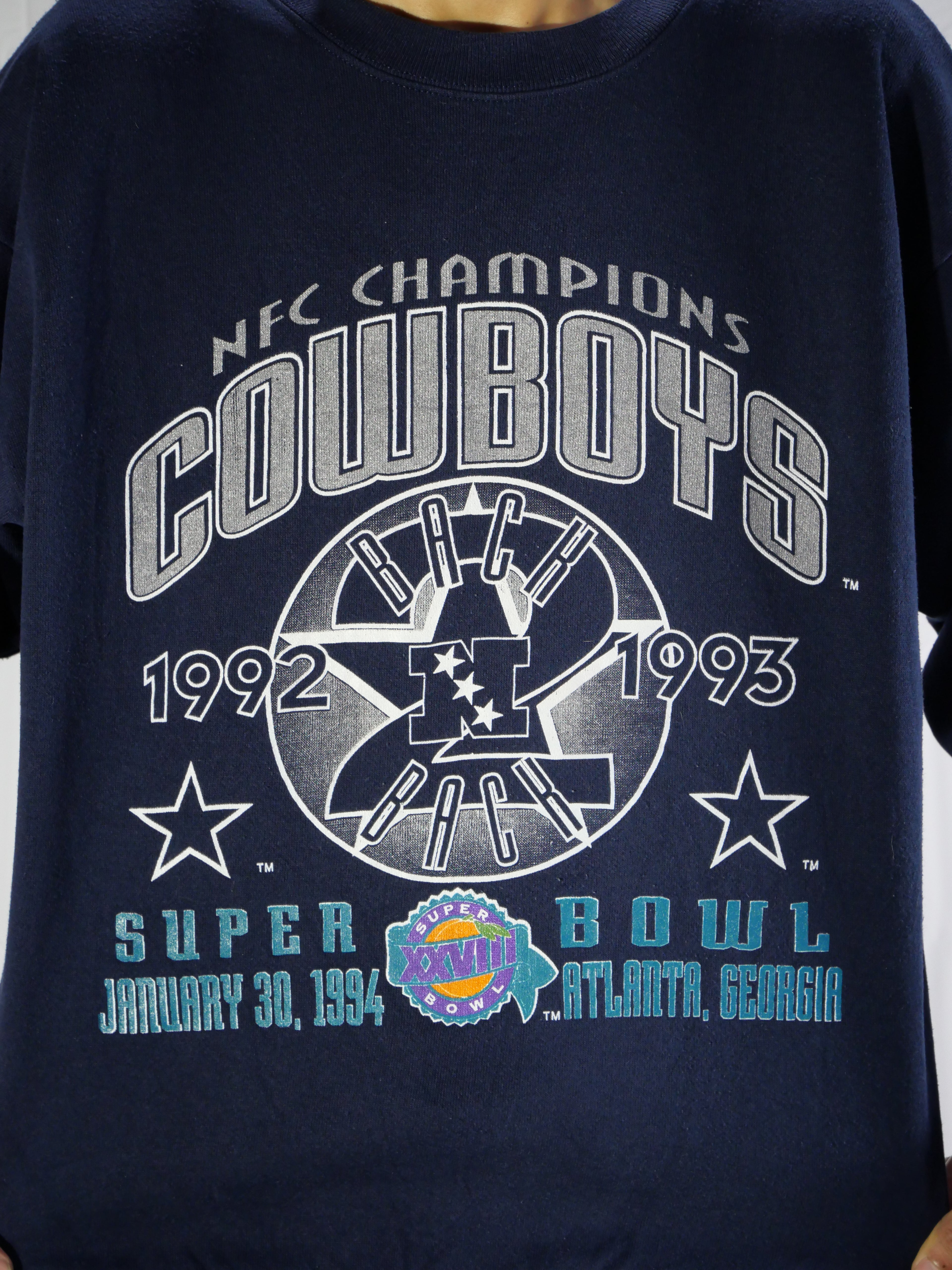 (L) Cowboys Crewneck