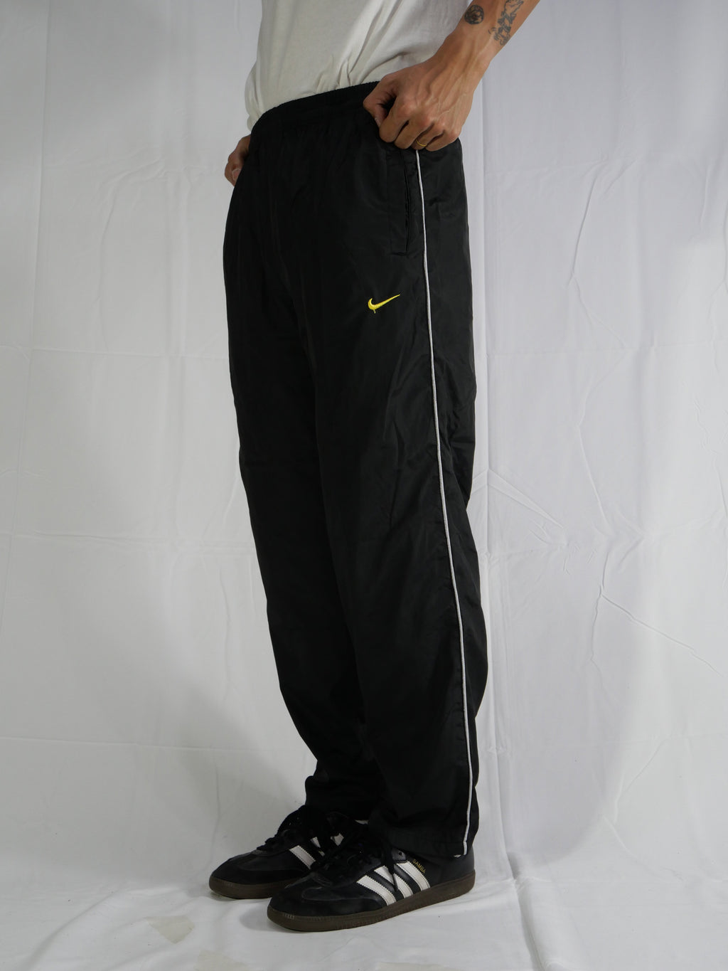 (M) Nike Track Pants