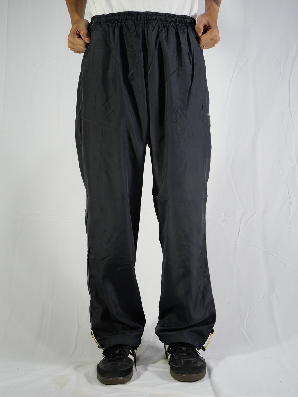 (S) Nike Track Pants