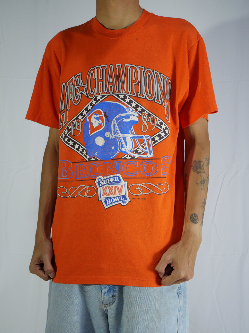 (M) Denver Broncos T-Shirt