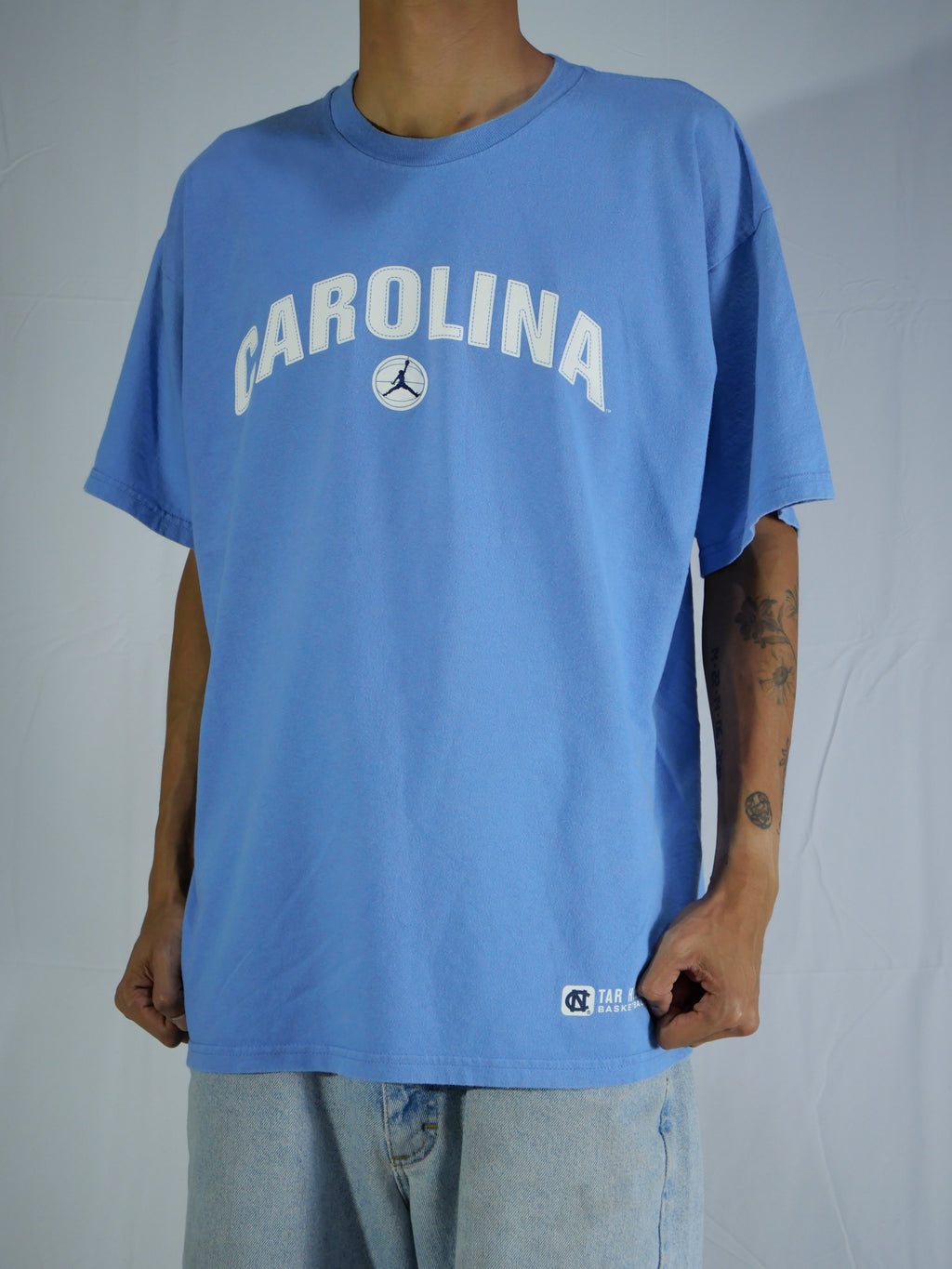 (L) Carolina Basketball T-Shirt