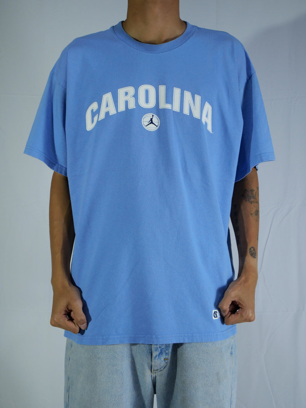 (L) Carolina Basketball T-Shirt
