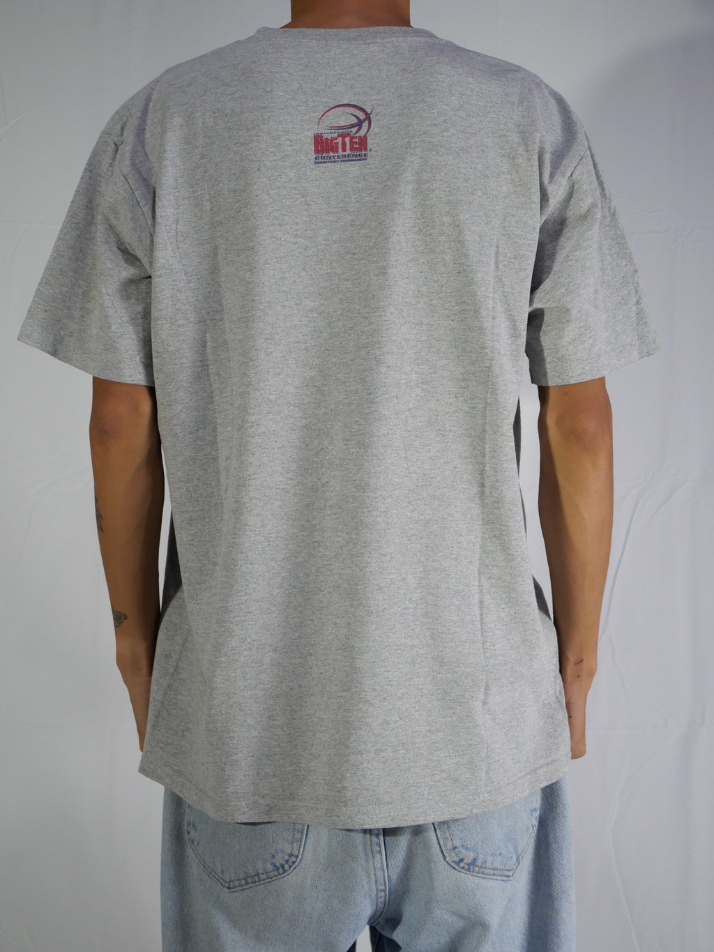 (L) College Basketball T-Shirt