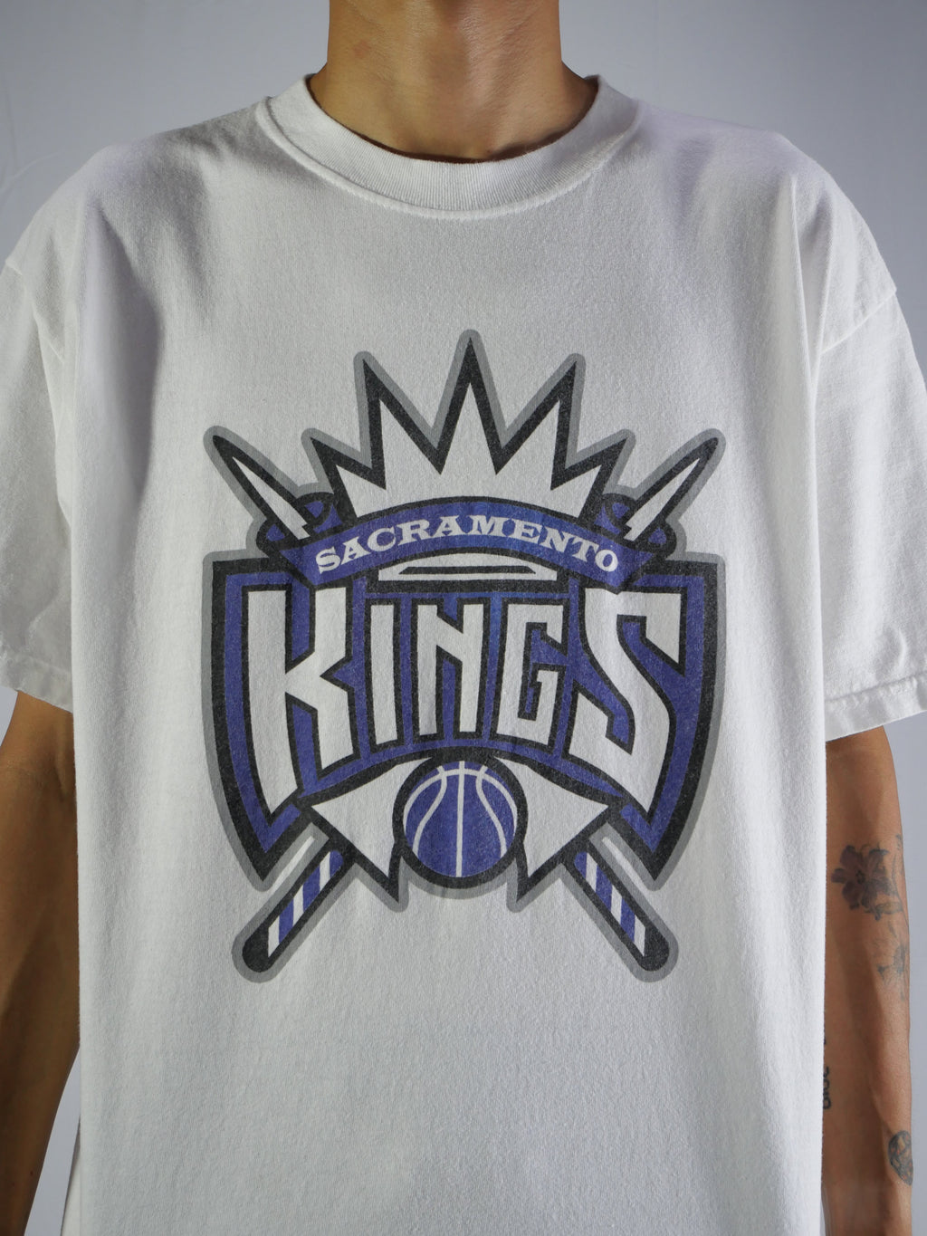 (L) Sacramento Kings T-Shirt