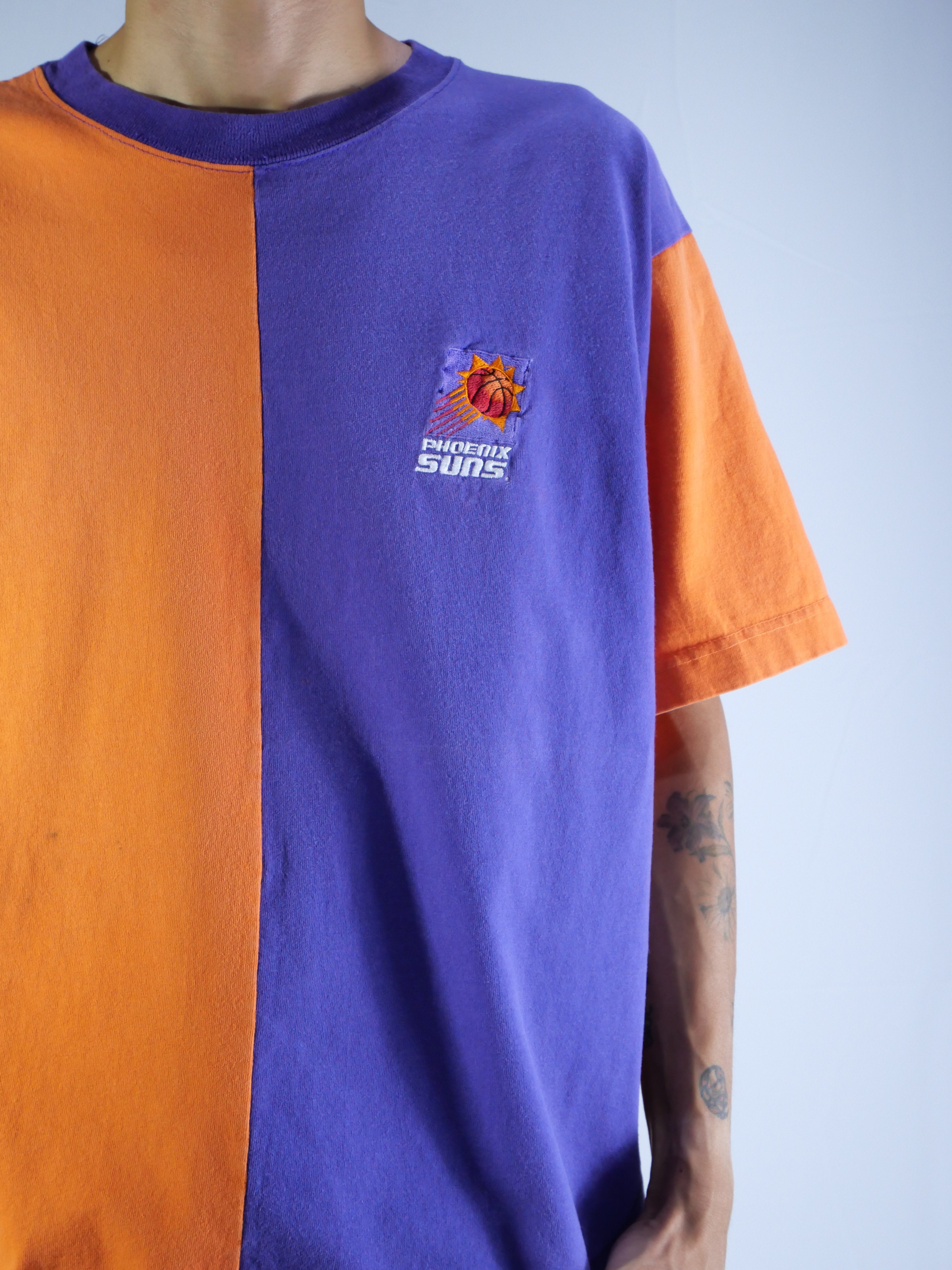 (L) Phoenix Suns T-Shirt
